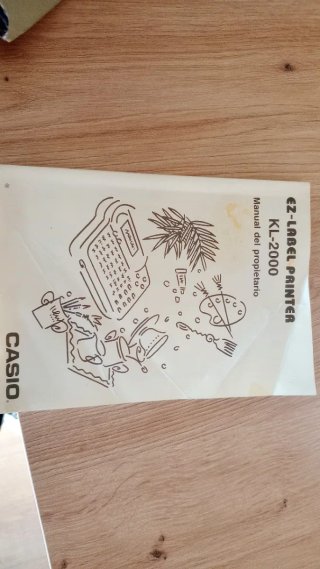 Impresora de etiquetas Casio KL-2000