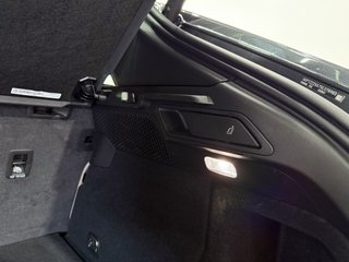 Porsche Macan -