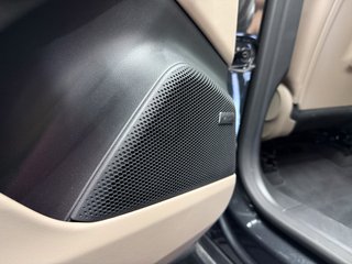 Porsche Macan -