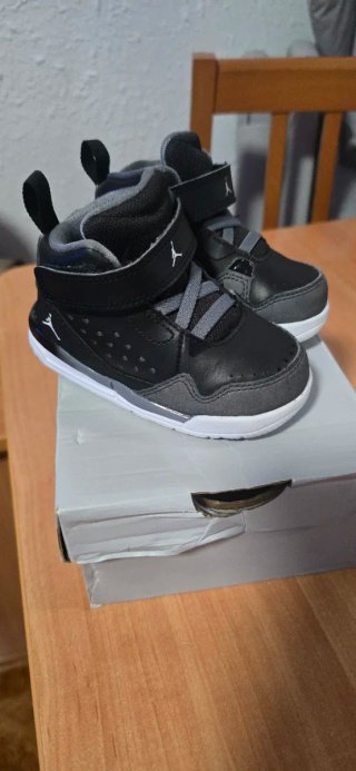 Zapatillas Jordan Talla 21 Bebé