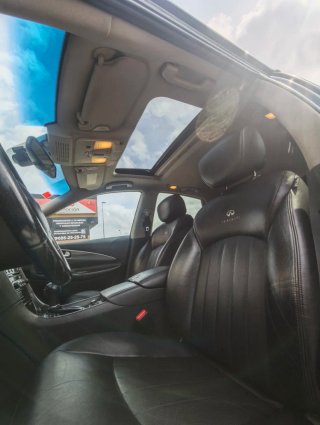 Infiniti EX30 2011
