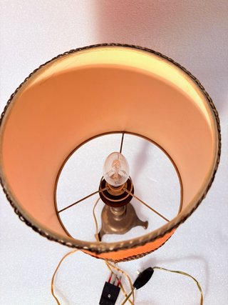 Lampada abat-jour con base in ottone del 1970