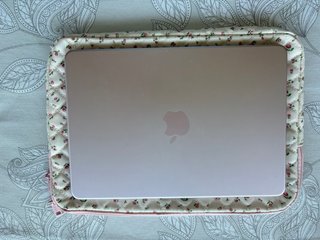 MacBook Neo 512GB Rosa Nube con Touch ID