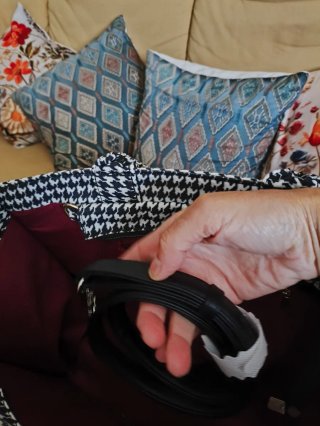 Bolso de mano estampado