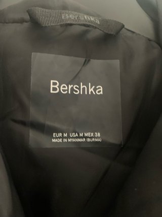 Chaleco acolchado Bershka negro