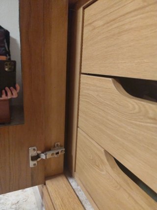 Puertas de armario de madera con espejos