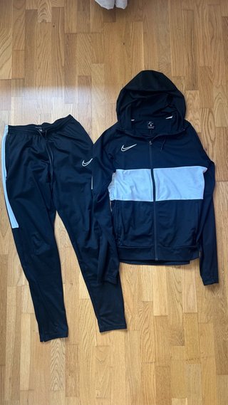 Chándal Nike Talla S Negro y Blanco