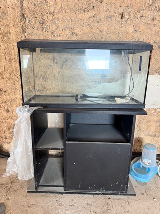 Acuario 100L con mueble