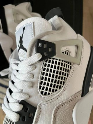 Zapatillas Jordan 4 Gris Blanco Talla 40.5