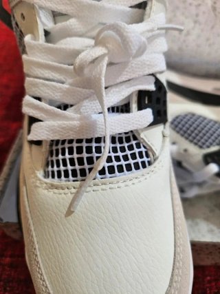 Zapatillas Jordan Beige/Blanco Talla 45 Nuevas