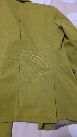 Completo elegante verde acido, doppio petto.
