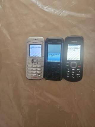 Lote 3 Móviles Nokia (Plata y Negro)