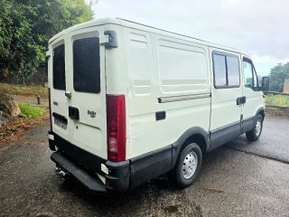 IVECO DAILY 35S13 6 PLAZAS
