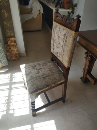 Silla de comedor de madera y tela