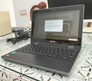 Ordenador portátil ASUS Chromebook Flip CR1