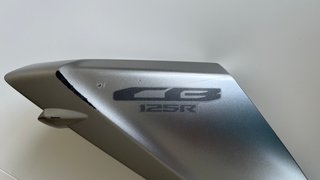 Tapa Lateral Derecha Honda CB125R