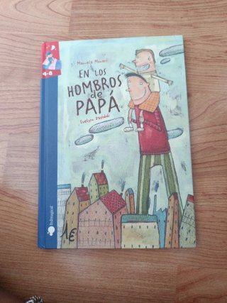 En los hombros de Papá