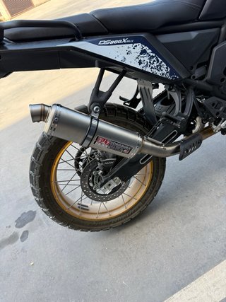 Escape Yoshimura para Vogue 800