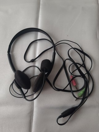 Auriculares PC con micrófono modelo htaugh18m