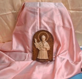 Relieve Buen Pastor Olot