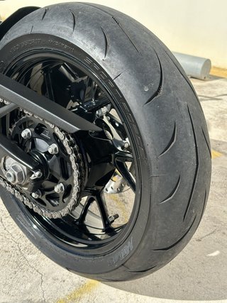 BMW F900XR 2021 - 8800 Kms