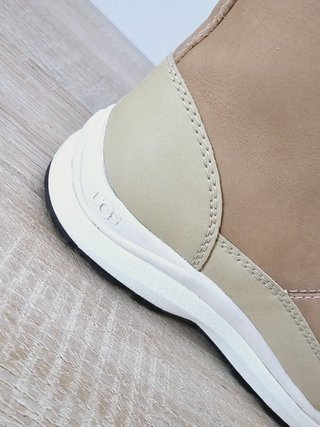 Botas UGG waterproof. Nuevas