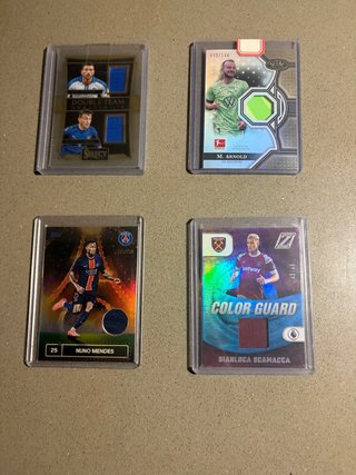 Lote 4 cromos fútbol con parches