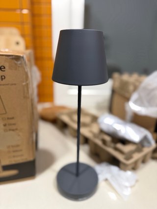 Lámpara LED portátil de mesa/oficina