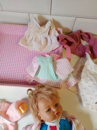 Lote Ropa y Muñeca