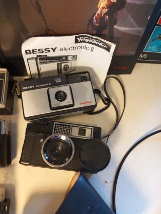 Collezione di 9 fotocamere Instamatic Agfa, Kodak, ecc.