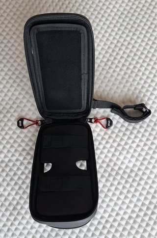 Porta smartphone GIVI con kit fijación
