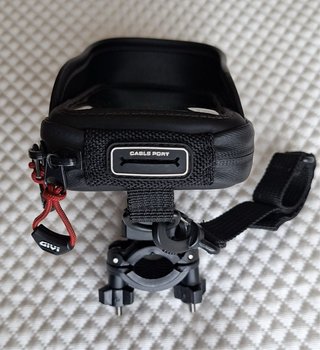 Porta smartphone GIVI con kit fijación