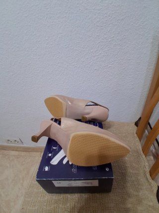 Zapatos Desirée Talla 41 con caja