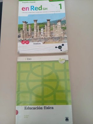 varios libros escolares Teamwork 1ºeso St Andalu