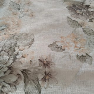 Falda de mesa 100cm flores nuevas