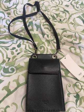 Bandolera negra Mango