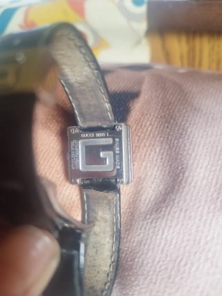 Reloj Gucci Mujer Negro/Plata.
