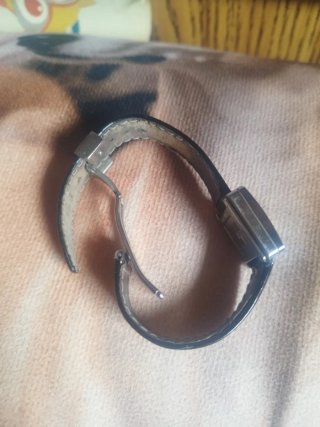 Reloj Gucci Mujer Negro/Plata.