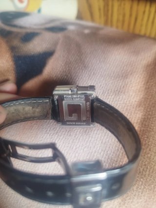 Reloj Gucci Mujer Negro/Plata.