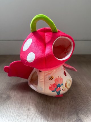 Peluche bebé hongo con animales