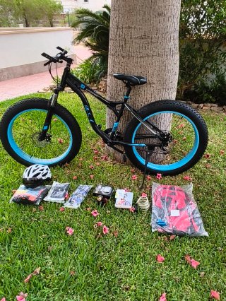 Lote Bicicleta Fat Bike BSA + Accesorios
