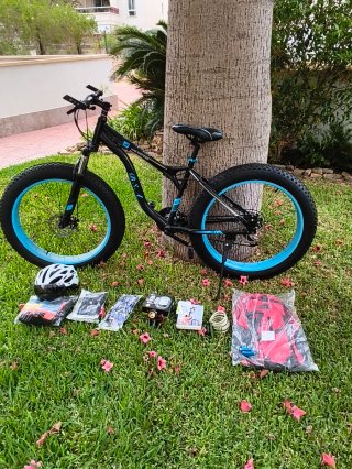 Lote Bicicleta Fat Bike BSA + Accesorios