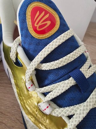 Zapatillas Under Armour Curry Flow. Nuevas