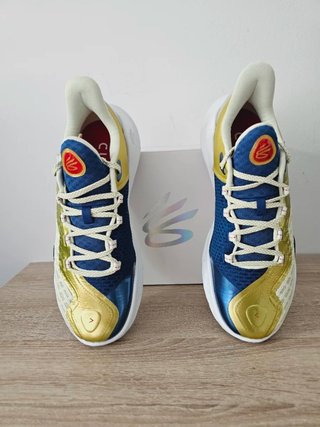 Zapatillas Under Armour Curry Flow. Nuevas