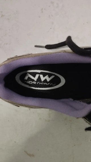 Zapatillas Northwave Mujer Beige/Morado