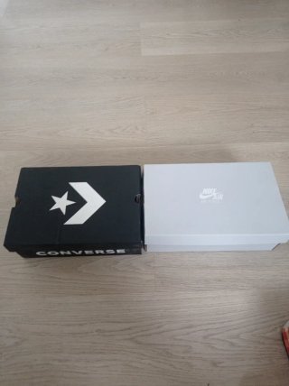 2 Pares Zapatillas Nike Blancas ta41 Converse ta40