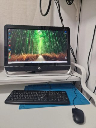 HP Pavilion 23 All-in-One PC Negro