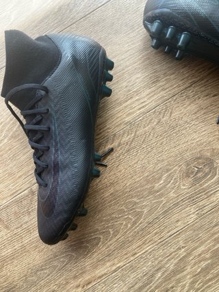Botas de fútbol Nike Mercurial Negras talla 38