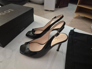 Zapatos de tacón negros