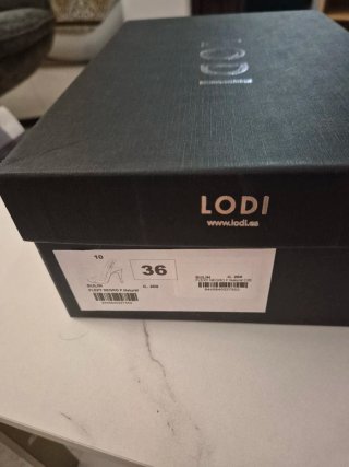 Zapatos de tacón negros